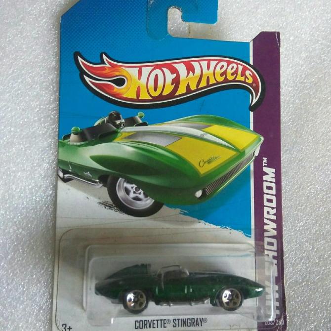 HOT WHEELS CORVETTE STINGRAY. CARD HW SHOWROOM 2013. CLASSIC CAR.
