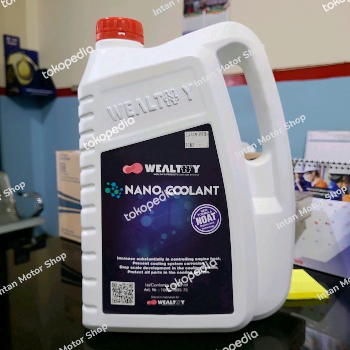 Wealthy Radiator Coolant [ Nano Coolant ] Blue