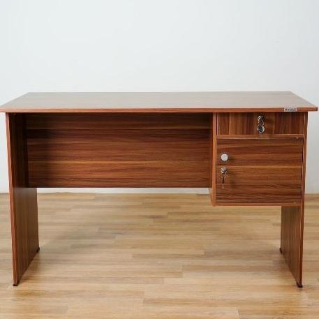 Meja Tulis Kaki Besi Meja Sekolah Meja Security Meja Guru Mt 130