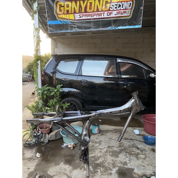 Rangka GL 100 tatanan Nganjuk sudah tatanan rangka honda gl 100