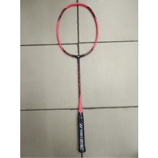 [Best Seller] Raket Badminton Yonex Voltric 10 Dg - Original Berkualitas