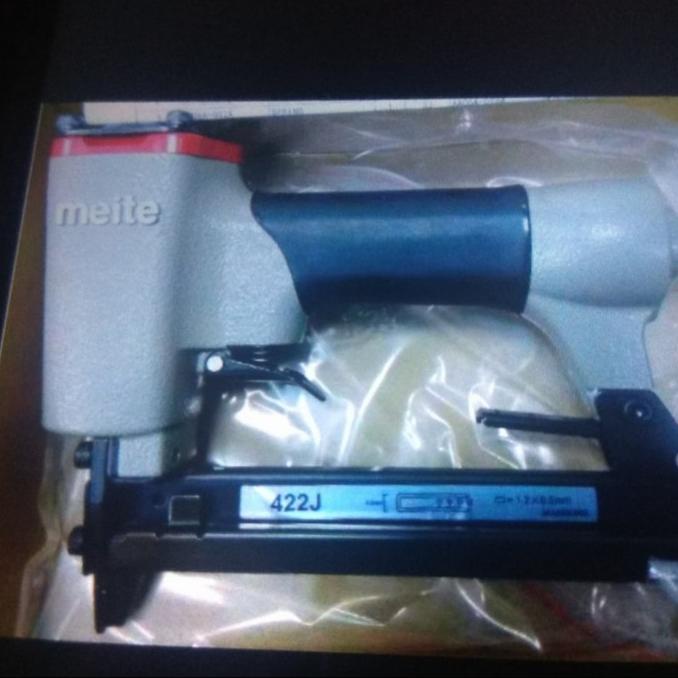 

Gun Staples 422J Merek Meite