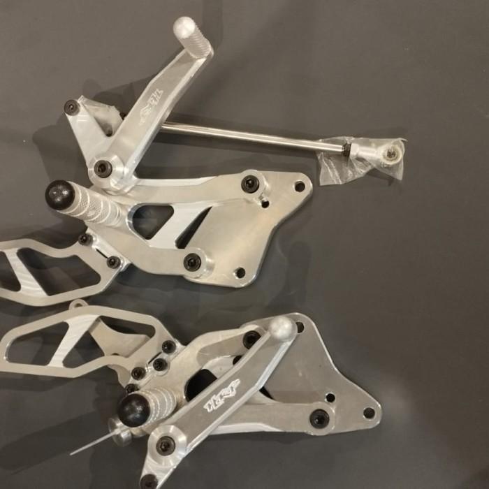 [Hrp] Footstep Underbone Satria 2T Double Disc / Disc Brake