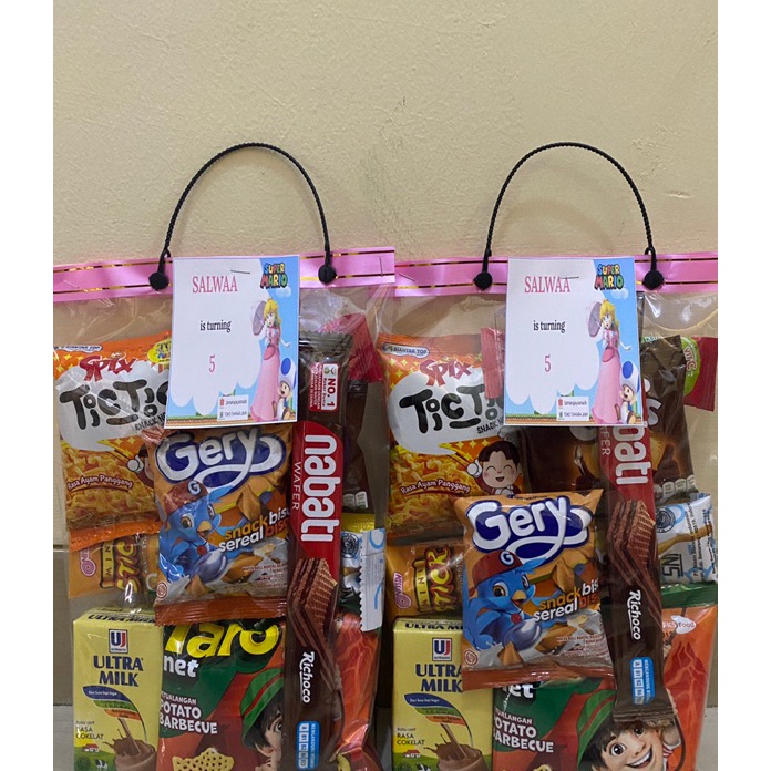 

DNBG5791 9.9 BRANDS FESTIVAL PAKET BINGKISAN SNACK ULTAH ANAK (ULTRA)