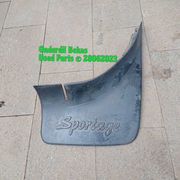 Mud Guard Kanan Depan Fr Kia Sportage Gen 1