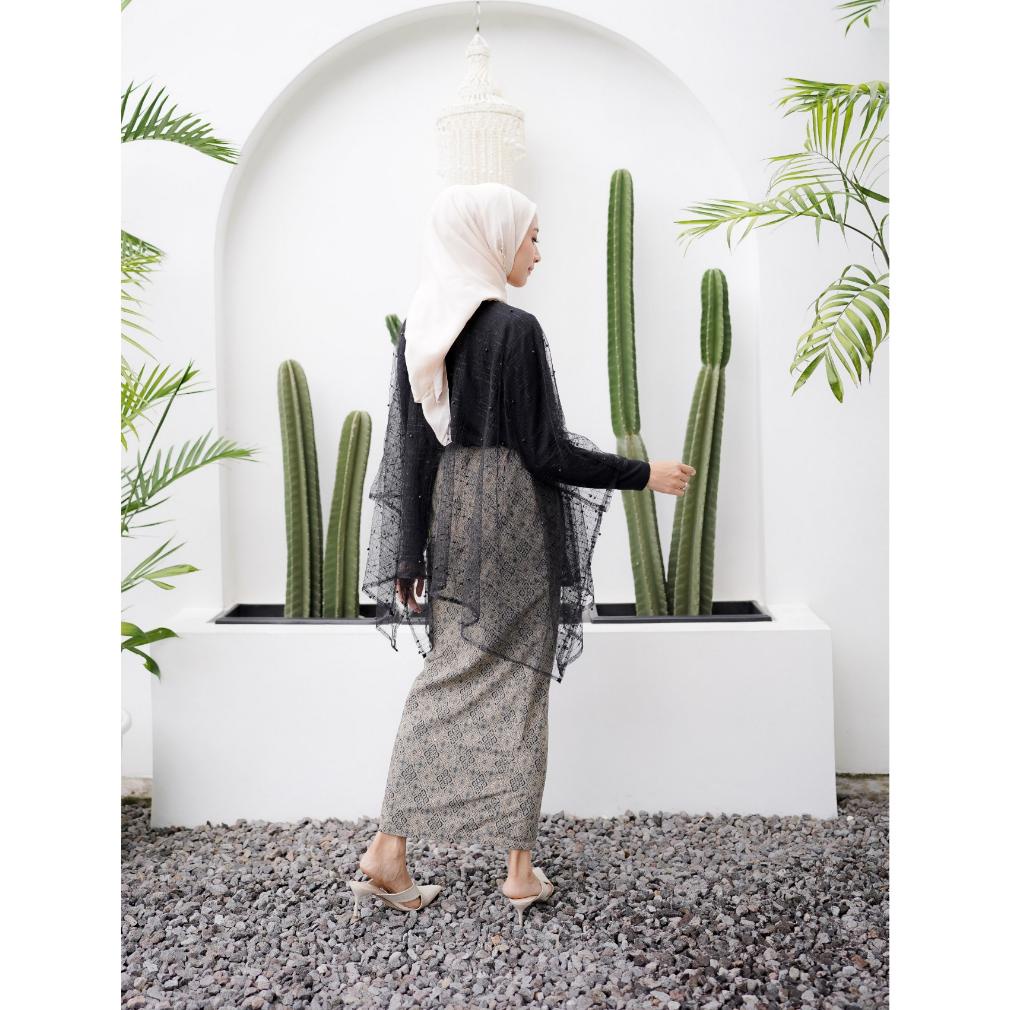 10.10 Naeswari Outer Tille Pearl Outer Cape Brukat Kebaya Kondangan Outfit Grosir