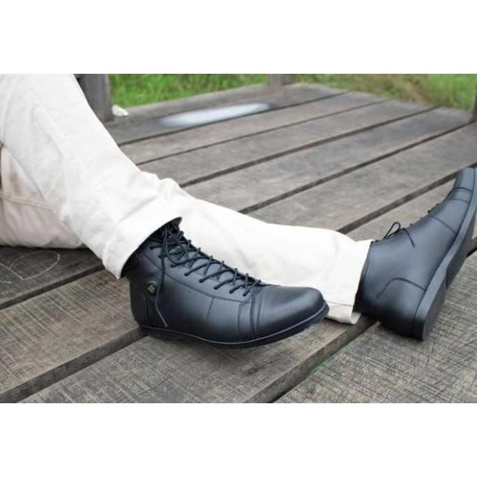 Sepatu boot pria kulit asli / Sepatu kantor /Sepatu kerja Model Bernardi