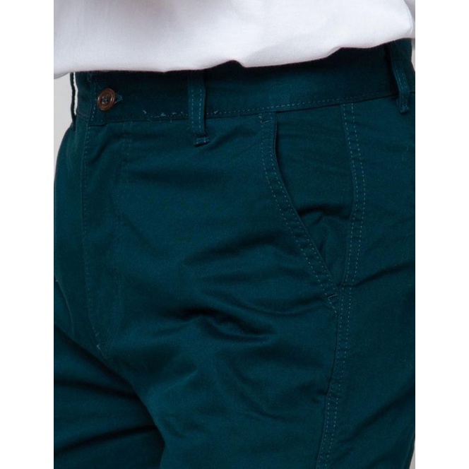 Cole Chinos Celana Pendek Pria 107151218