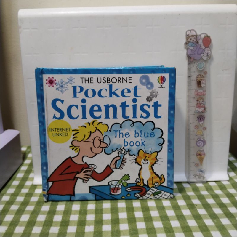 Buku anak The Usborne POCKET SCIENTIST (THE BLUE BOOK) internet linked