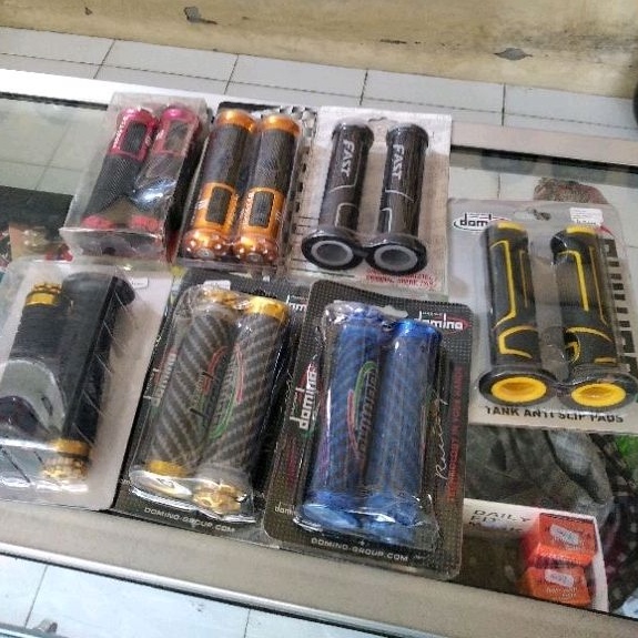 Hand grip berbagai variasi sepeda motor