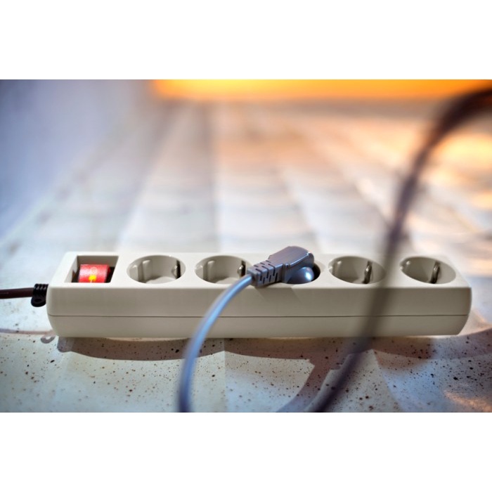 PREMIUM UTICON ST-1582 STOP KONTAK 5 LB ORIGINAL TERBARU