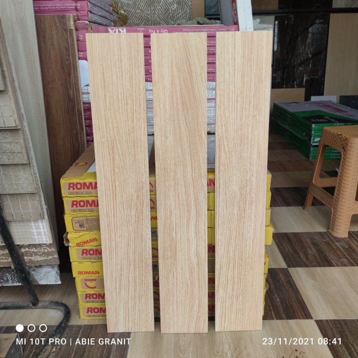 GRANIT ROMAN MOTIF KAYU 15X90 GT912201R CEDAR BEIGE