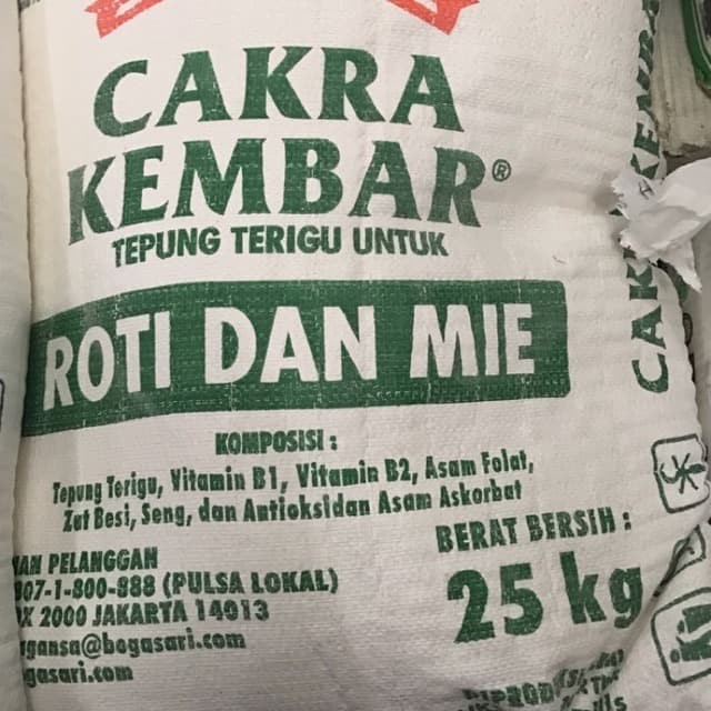 

tepung terigu cakra kembar 1kg cintamitra7