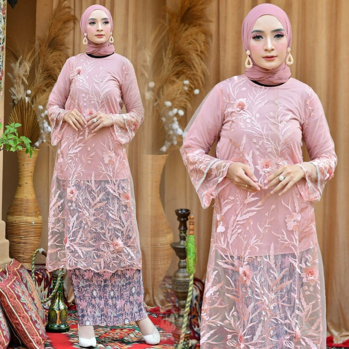 [Ori] Setelan Kebaya Modern Tunik Tulle Elizabeth Pink Dan Rok Plisket Batik Diskon