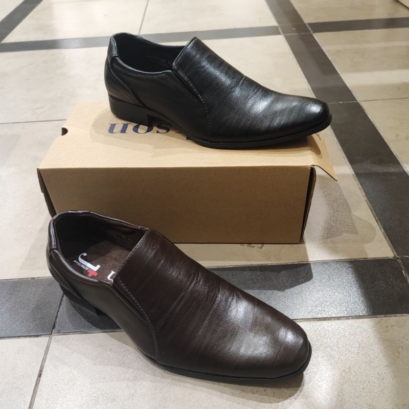 Sepatu Fantopel slip on pria Jackson LAWU1