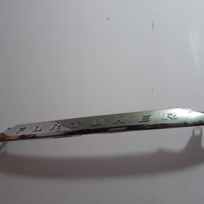 Trunklid belakang fortuner vrz original