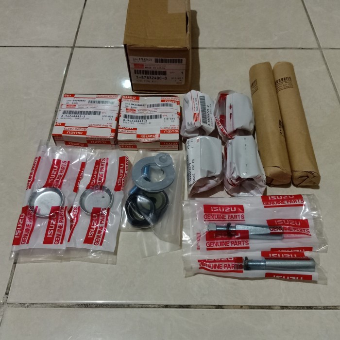 King Pin Kit / King Pen Isuzu Elf NMR 71