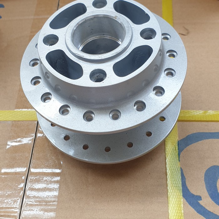 tromol belakang spin 125 lama 18t tromol depan Spin 125 original star