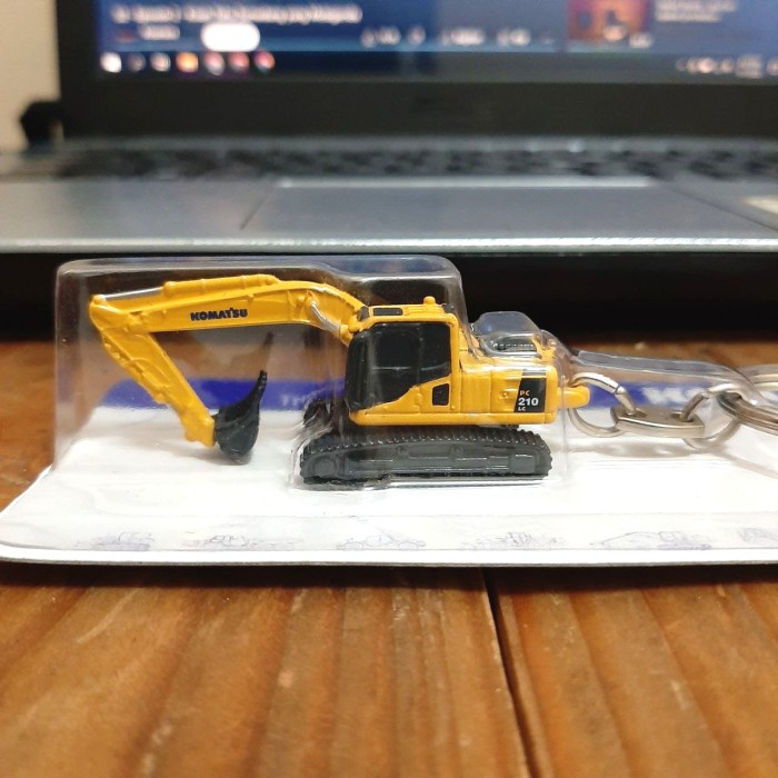 FLASH SALE DIECAST GANTUNGAN KUNCI KOMATSU EXCAVATOR MINIATUR ALAT BERAT BESI TERLARIS