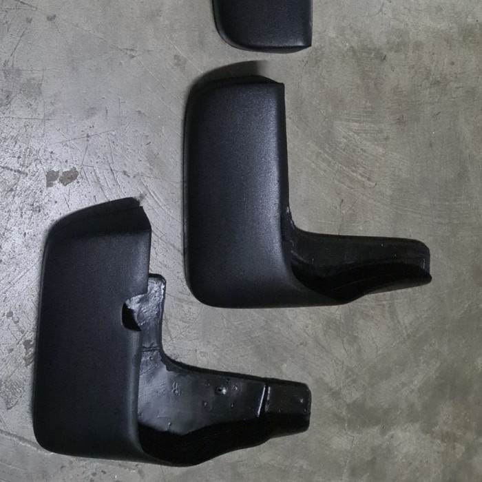 KARPET LUMPUR AVANZA VELOZ - PENAHAN LUMPUR AVANZA VELOZ termurah