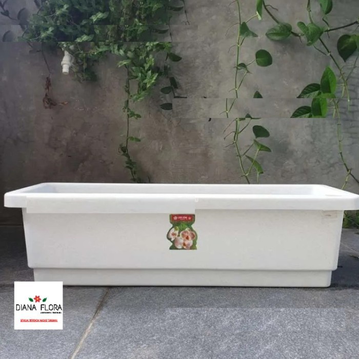 POT TANAMAN HIAS PERSEGI PANJANG 56 CM PLASTIK S LION STAR PUTIH