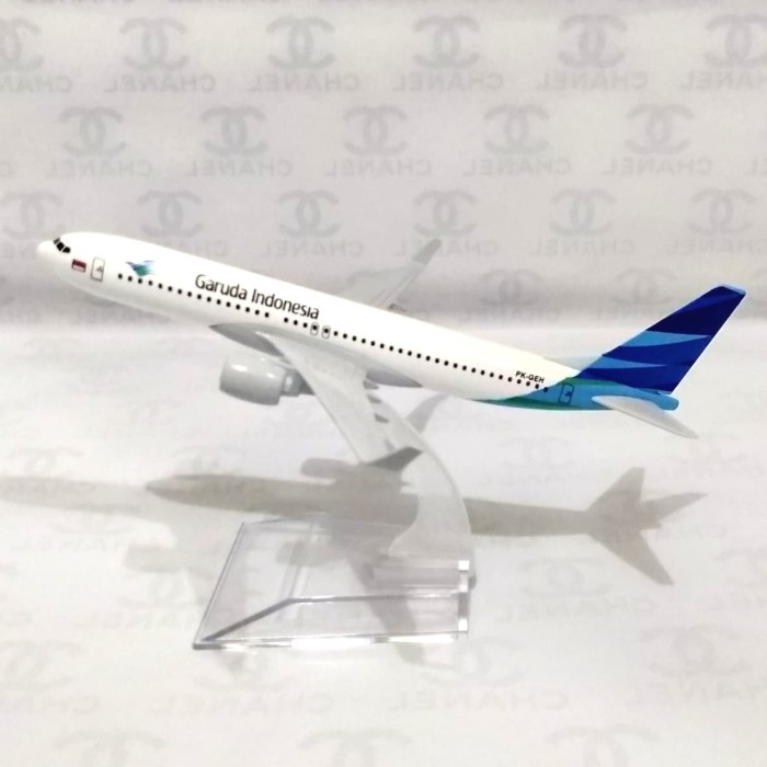 PESAWAT DIECAST MINIATUR GARUDA INDONESIA AIRBUS A330