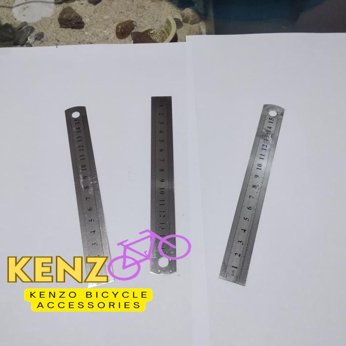 

PENGGARIS / GARISAN BESI STEEL RULER 15 CM BAHAN BERKUALITAS !!