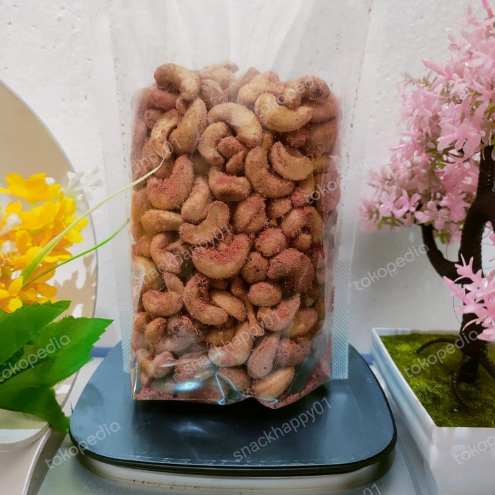 

kacang mede mateng rasa pedas manis 1kg super-original