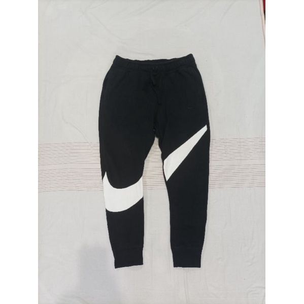 jogger Nike big swoosh