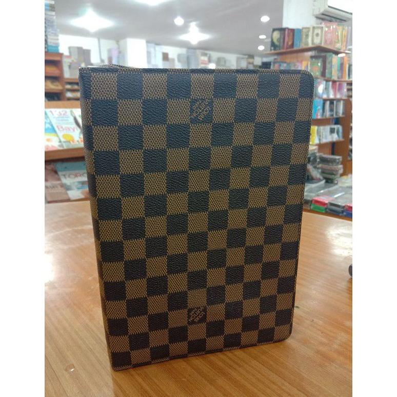 

Kekinian - SAMPUL ALKITAB MOTIF/COPER ALKITAB !