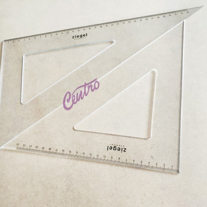 

Sarila Rotring Ziegel Ruler / Segitiga Besar No 12 Set 23Cm/33Cm
