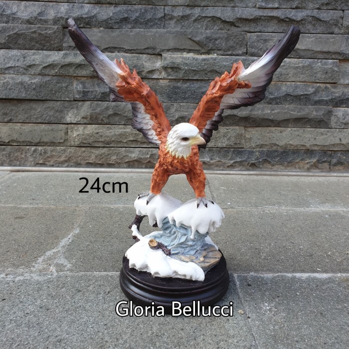 PATUNG PAJANGN BURUNG RAJAWALI ELANG