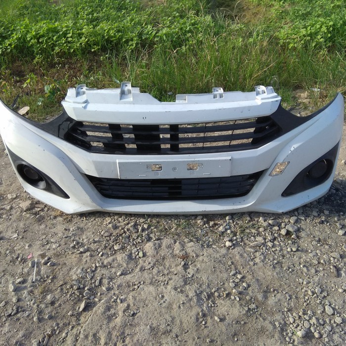 {BEKAS} Bumper depan Ayla cc 1000 2017 2018 2019 Diskon