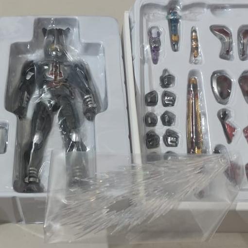 fiw SHF Figuarts Kamen Rider Hyper Dark Kabuto Shinkocchou Seihou Figure