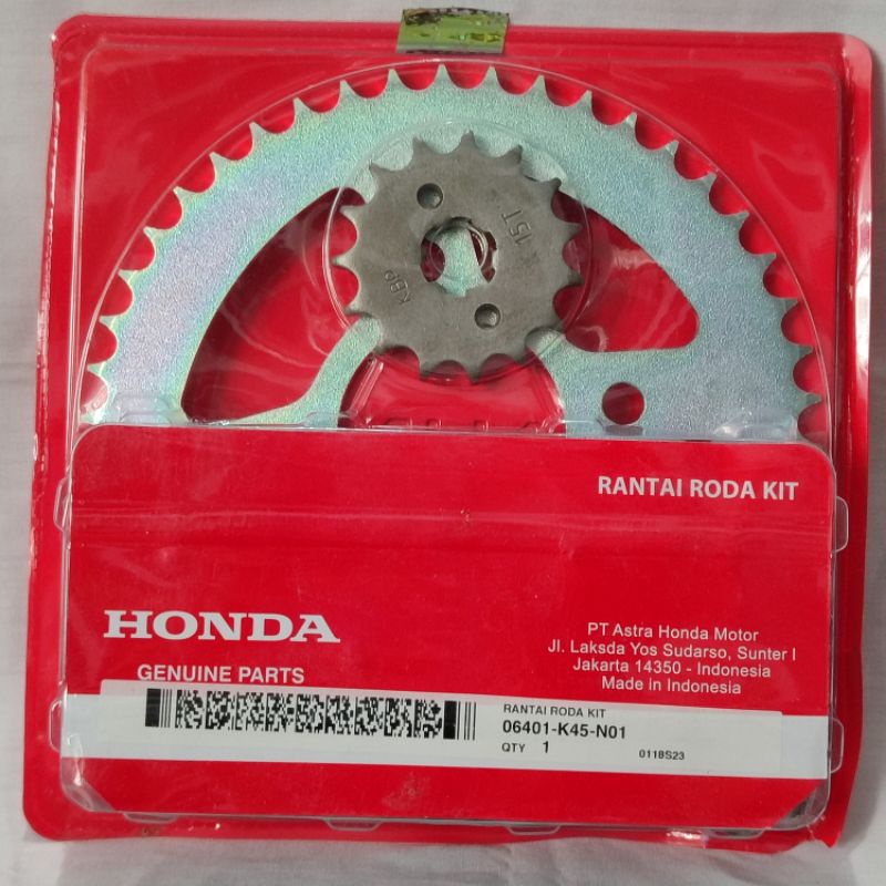 Gir Set/ Gear Set/ Drive Chain Kit CBR 150R new AHM