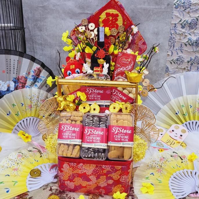 

Terlarisss - Paket Dekorasi Hampers Imlek Parcel Hadiah Kue Kering 009 - Langsung Kirim