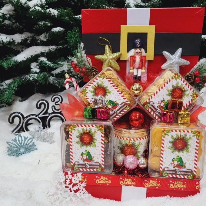 

Terlarisss - Paket Dekorasi Hampers Natal Christmas Parcel Hadiah Kue Kering 468 - Langsung Kirim