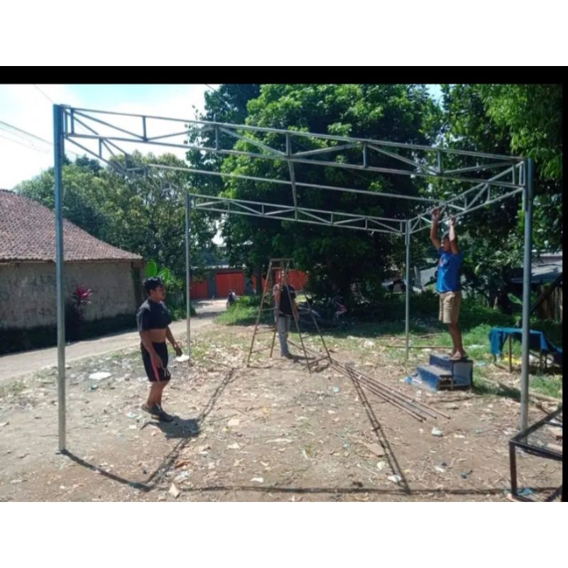 Rangka tenda 4x4m berikut terpal