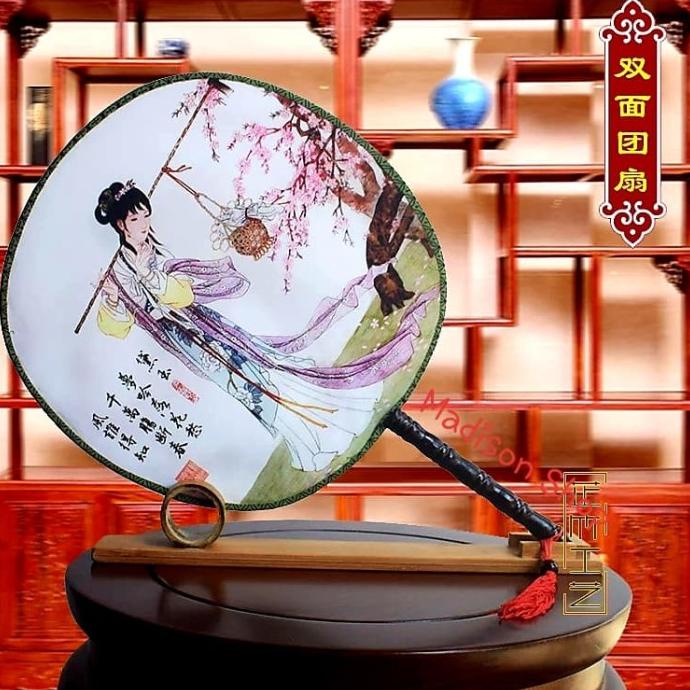 

Imlek Kipas Bulat Murah Hiasan Resto Wanita Cantik China Kado Soevenir Imlek Limited Edition