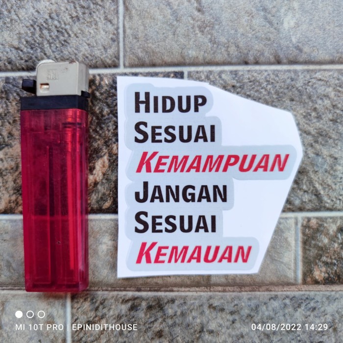 

Terlaris - Stiker Kata Quote Lucu Hidup Sesuai Kemampuan Humor Vinyl Motor Laptop