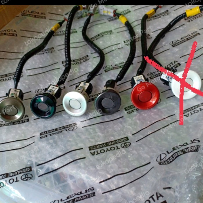 sensor parkir mundur bumper belakang Sienta original