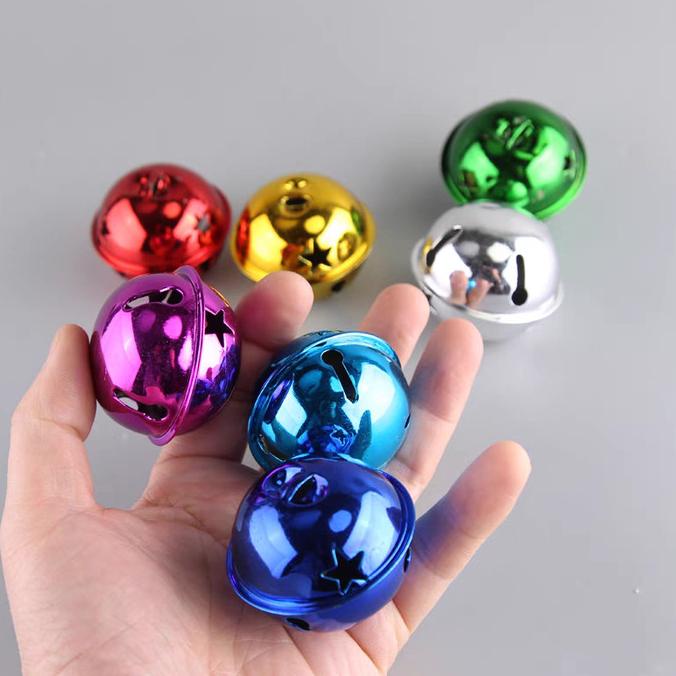 

Lonceng Bunyi Glossy Dekorasi Christmas Bel Lonceng Natal Murah Grosir Stok Terbatas