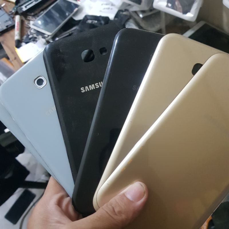 Backdoor Samsung A7 2017 Ori Copotan