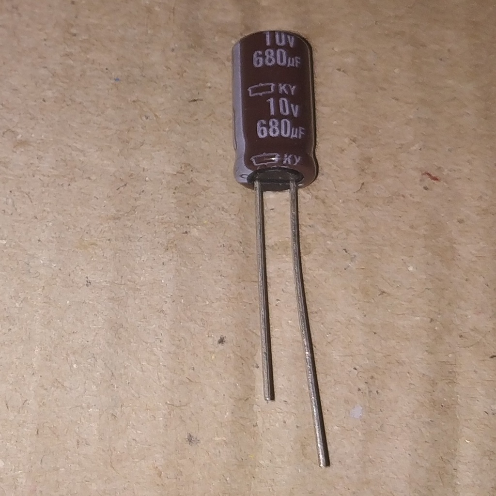 C Elco Elko 680uF 10V 680 uF 10 V