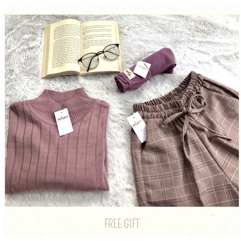 One Set Sweater Outfit Stylish Kekinian / Baju Wanita / Atasan Wanita / One Set Ootd / Setelan