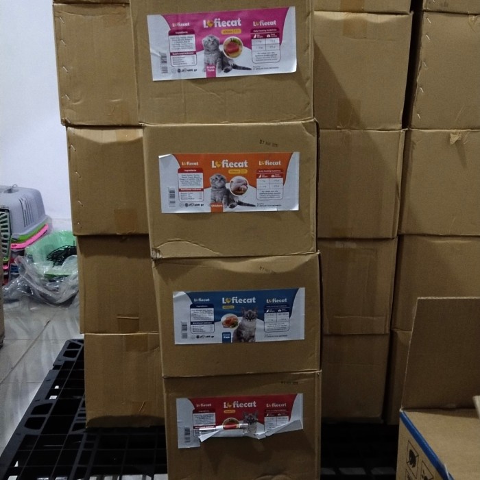 

loviecat kaleng makanan basah