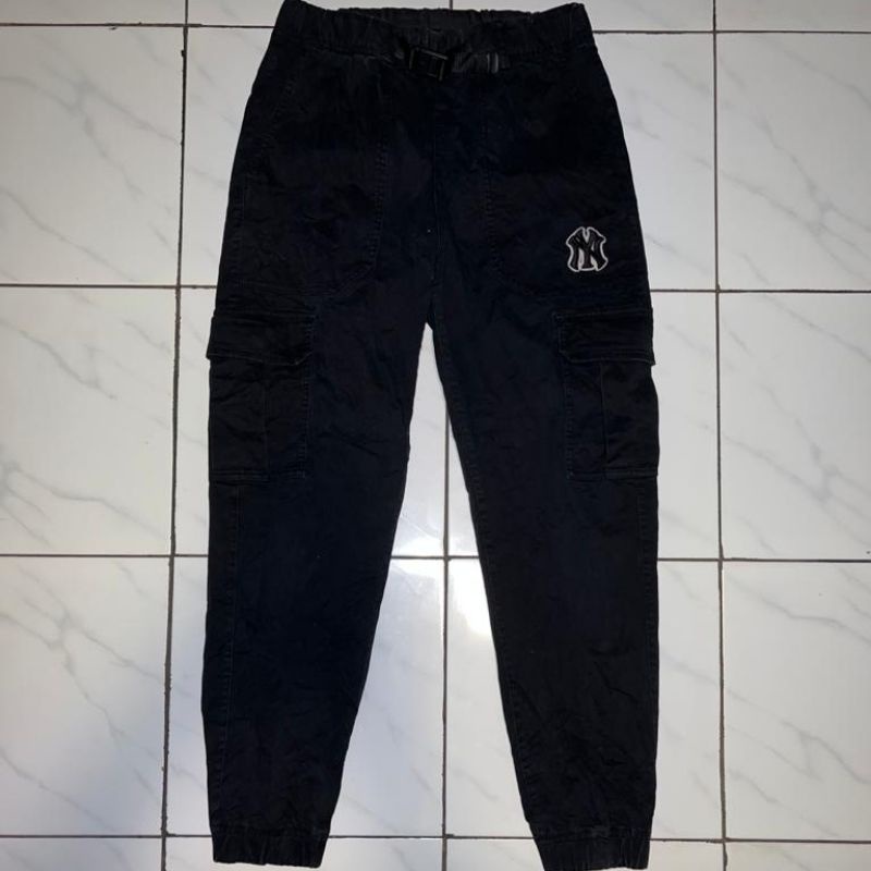 celana joger mlb ny yankees cargo hitam