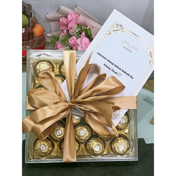 

Coklat Ferero Rocher (Isi 24) Coklat Bulat. Coklat .