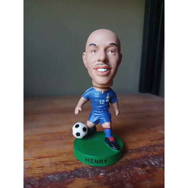 action figure kepala goyang pemain bola Henry