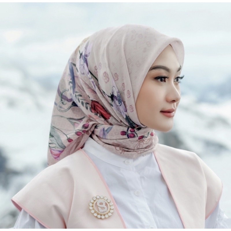 Buttonscarves nada fis Preloved